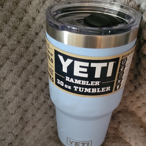 YETI Rambler 30 oz Tumbler - Light Blue - Picture 2 of 8